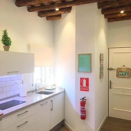 Emilio Luque Apartamento 아파트